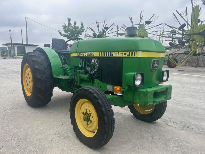 TRACTOR JOHN DEERE 1850 F