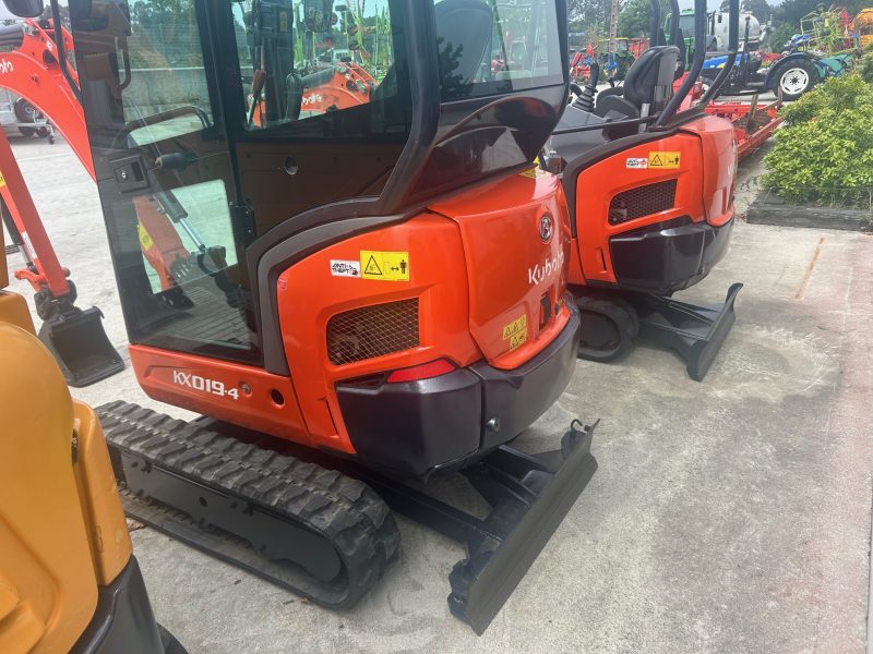 MINIEXCAVADORA KUBOTA KX019-4