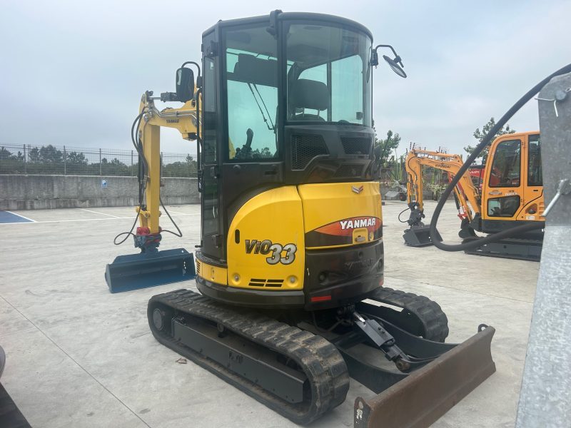 MINIEXCAVADORA YANMAR VIO33-U