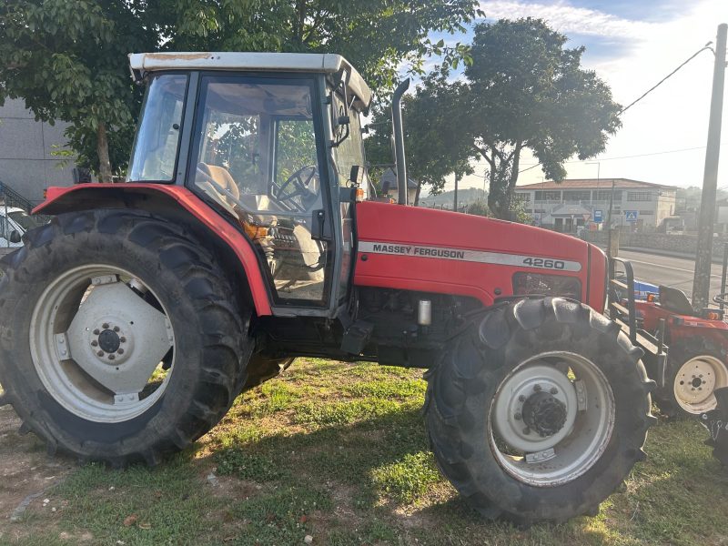 MASSEY FERGUSON 4260