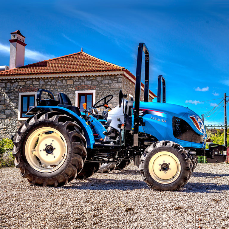 TRACTOR LS MT3.35