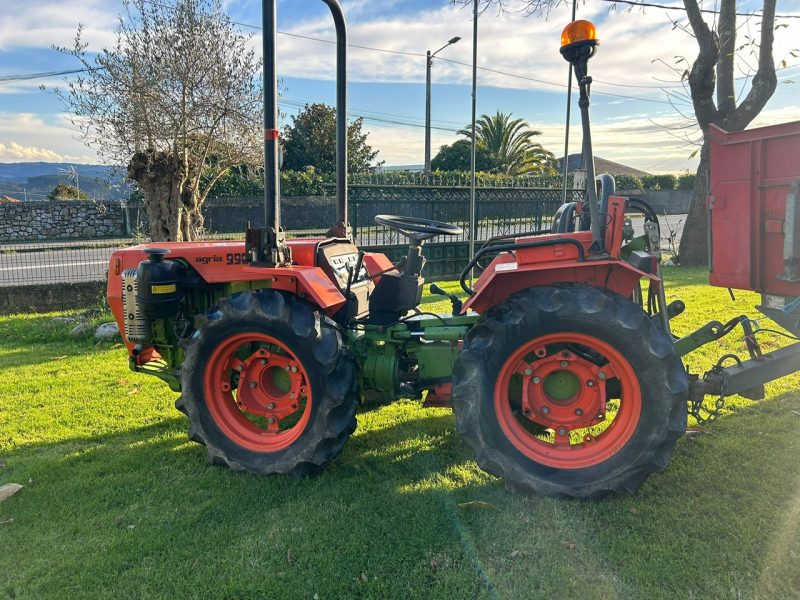 TRACTOR AGRIA 9900 N